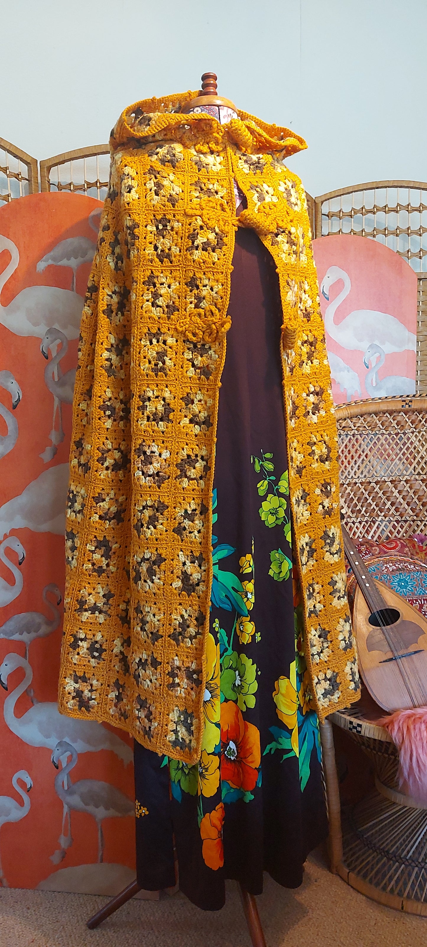 Earth dance ! 1970's hand Crochet hooded Cape