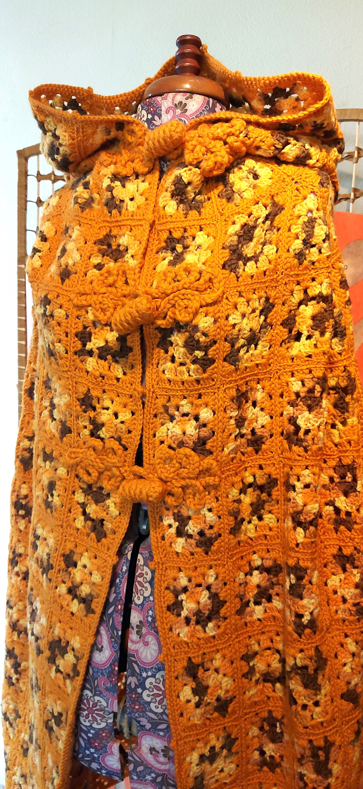 Earth dance ! 1970's hand Crochet hooded Cape