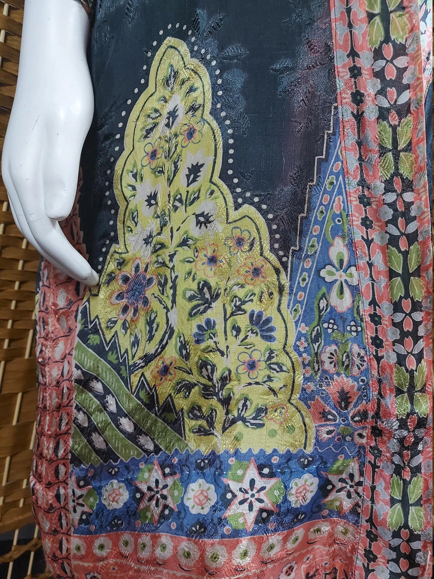 1920's Damask Floral Print Robe