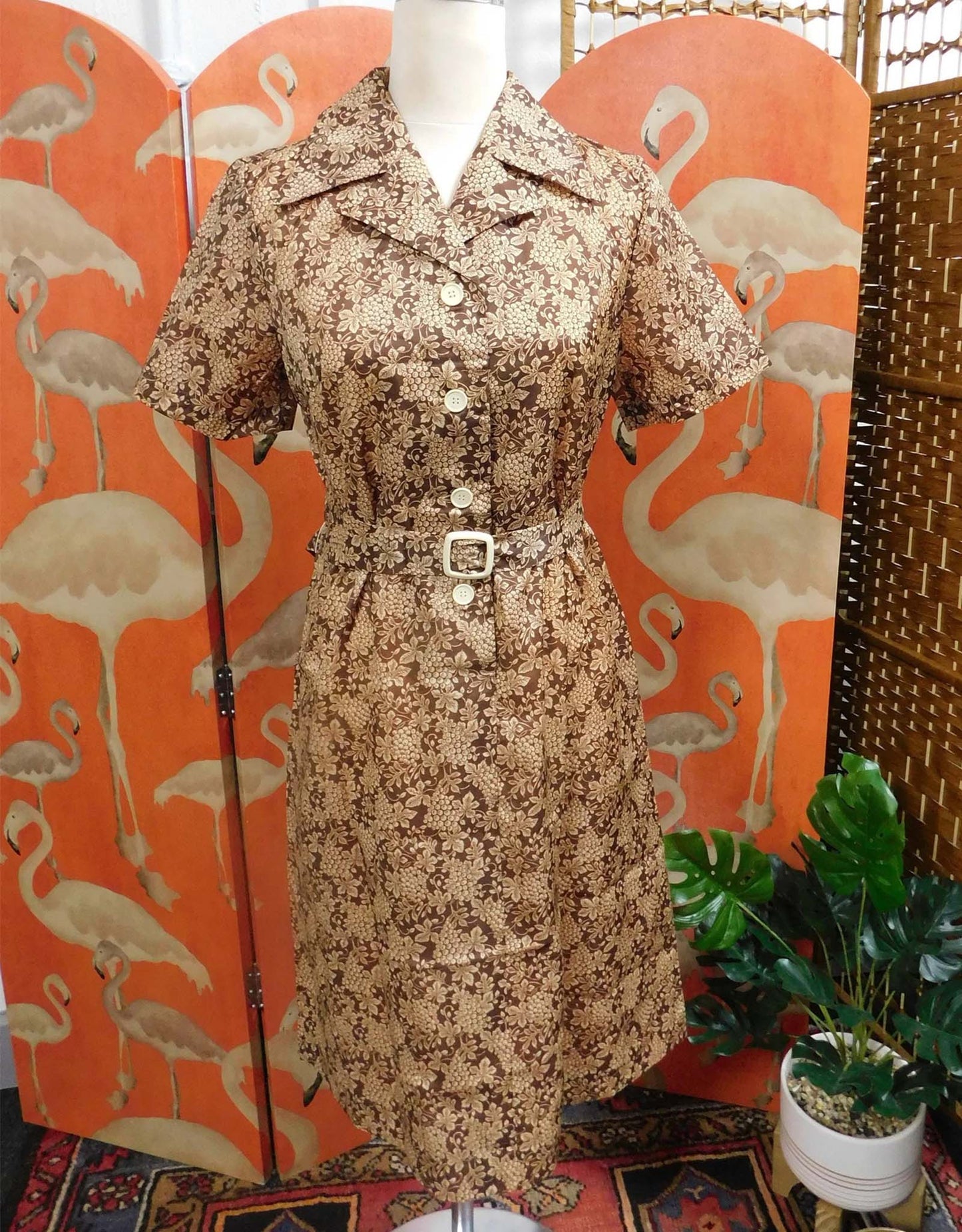 Groovy mod 1960's Print Dress with matching belt