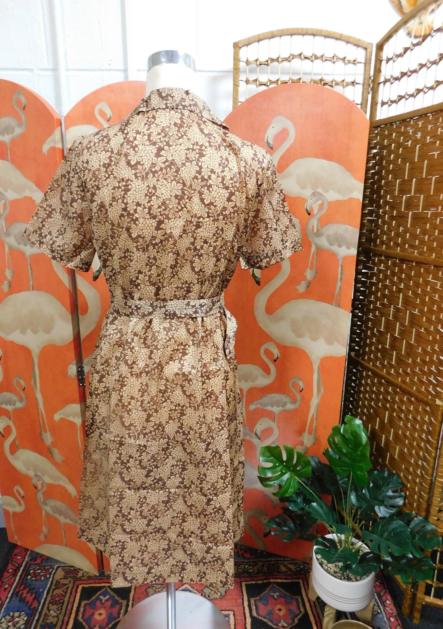 Groovy mod 1960's Print Dress with matching belt